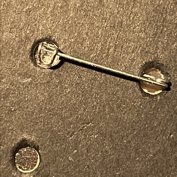 Tomb Raider (2001) movie promo button - Great shape! - Picture 3 of 6